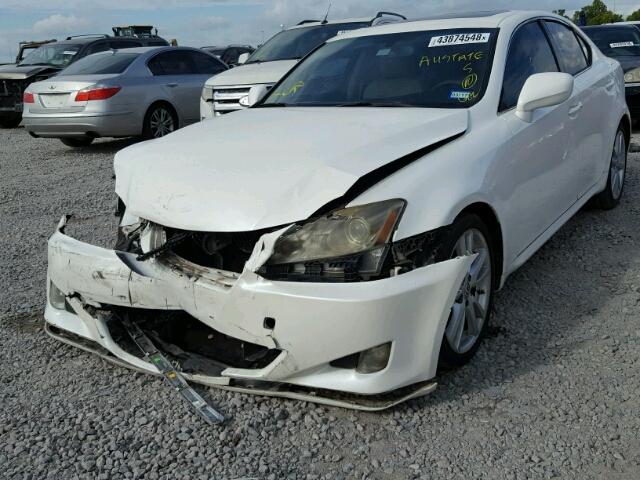 JTHBK262962009153 - 2006 LEXUS IS 250 WHITE photo 2