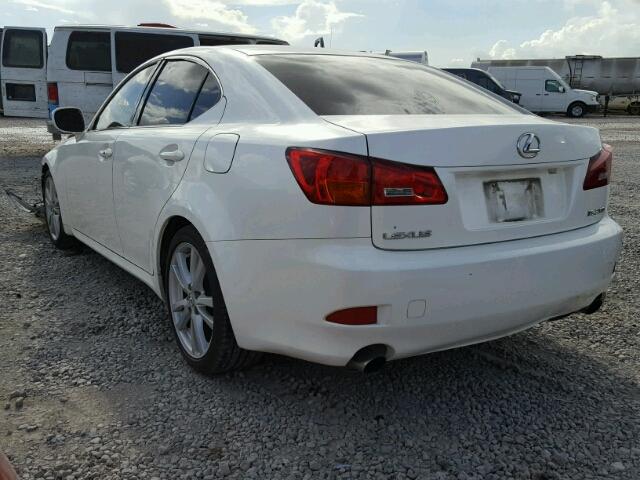 JTHBK262962009153 - 2006 LEXUS IS 250 WHITE photo 3