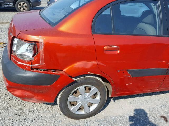 KNADE123266085412 - 2006 KIA RIO RED photo 9