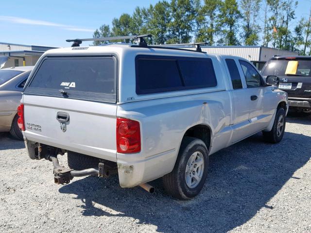 1D7HW42K07S216264 - 2007 DODGE DAKOTA SLT SILVER photo 4