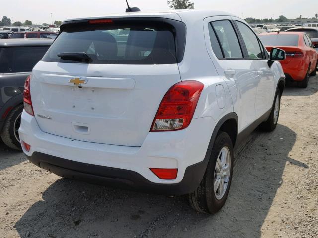 KL7CJNSB4JB583052 - 2018 CHEVROLET TRAX LS WHITE photo 4