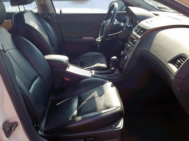 1G1ZE5E72BF337256 - 2011 CHEVROLET MALIBU LTZ WHITE photo 5