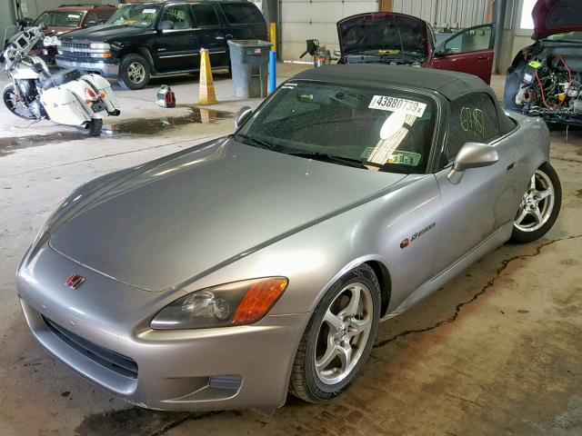 JHMAP1140YT001066 - 2000 HONDA S2000 SILVER photo 2