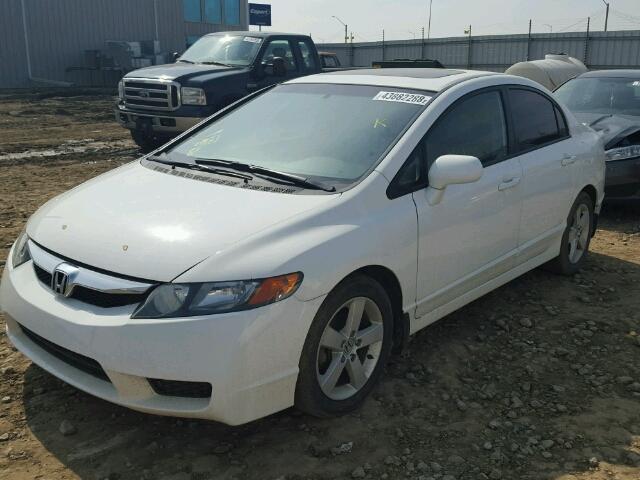 2HGFA1E02AH005477 - 2010 HONDA CIVIC EXL WHITE photo 2