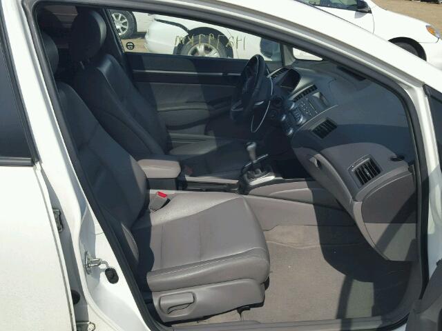 2HGFA1E02AH005477 - 2010 HONDA CIVIC EXL WHITE photo 5