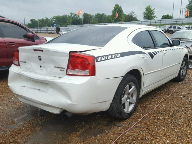 2B3CA3CV5AH204147 - 2010 DODGE CHARGER SX WHITE photo 4