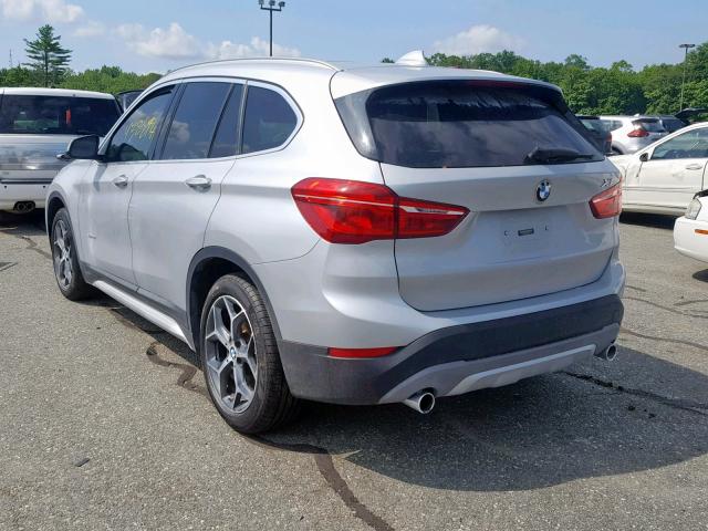 WBXHT3C39GP883540 - 2016 BMW X1 XDRIVE2 SILVER photo 3