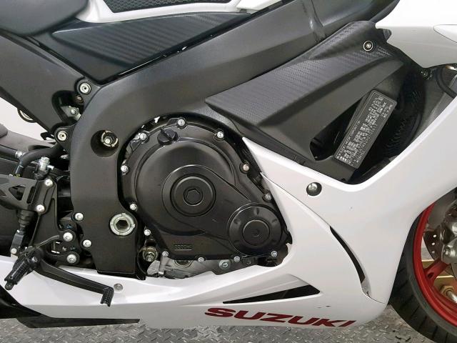 JS1GR7MA2H2100613 - 2017 SUZUKI GSX-R750 WHITE photo 6