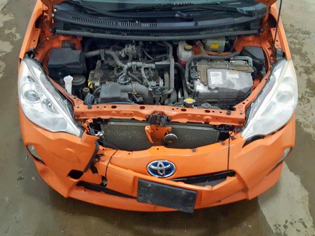 JTDKDTB30C1009561 - 2012 TOYOTA PRIUS C ORANGE photo 7