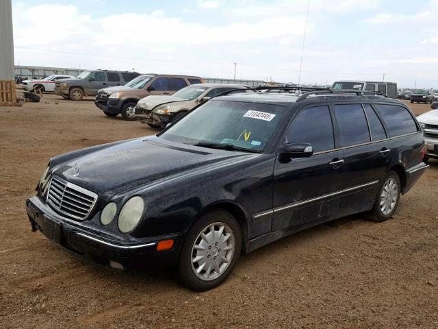 WDBJH65J1YB114850 - 2000 MERCEDES-BENZ E 320 BLACK photo 2