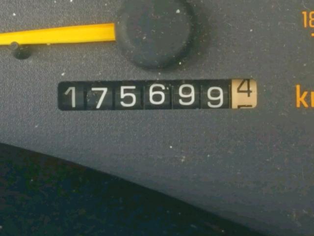 1G2WP12K0YF190695 - 2000 PONTIAC GRAND PRIX BLACK photo 8