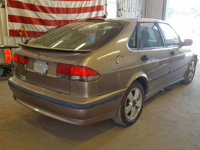 YS3DF58K722002833 - 2002 SAAB 9-3 SE TAN photo 4