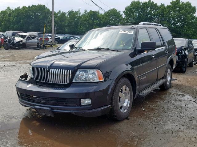 5LMFU28525LJ24263 - 2005 LINCOLN NAVIGATOR შავი ფოტო 2