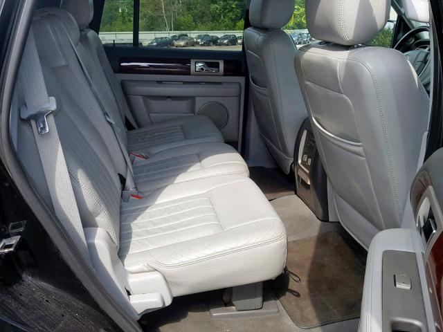5LMFU28525LJ24263 - 2005 LINCOLN NAVIGATOR შავი ფოტო 6