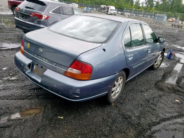 1N4DL01D9XC130156 - 1999 NISSAN ALTIMA XE BLUE photo 4