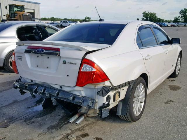 3FADP0L36AR376213 - 2010 FORD FUSION HYB WHITE photo 4