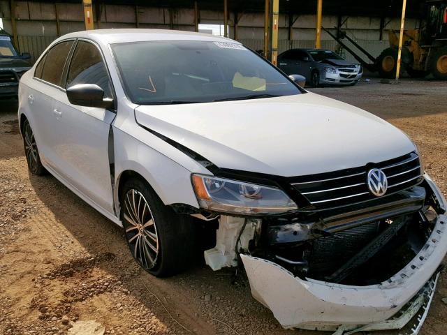 3VWD17AJ3GM284243 - 2016 VOLKSWAGEN JETTA SPOR WHITE photo 1