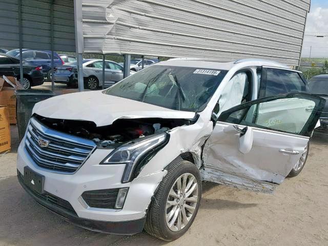 1GYKNDRS7KZ121686 - 2019 CADILLAC XT5 LUXURY WHITE photo 2