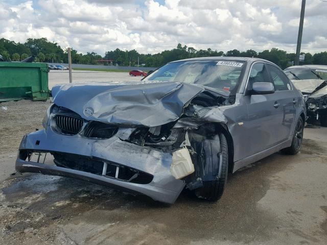 WBANV13558CZ55100 - 2008 BMW 528 XI GRAY photo 2