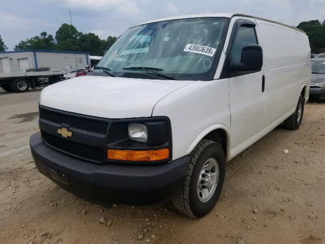 1GCWGBFG8G1230914 - 2016 CHEVROLET EXPRESS G2 WHITE photo 2