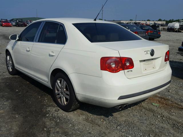 3VWEF71K67M174155 - 2007 VOLKSWAGEN JETTA WOLF WHITE photo 3