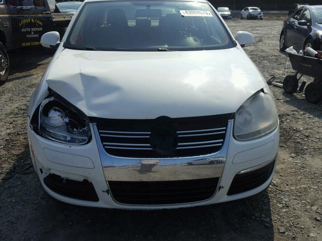 3VWEF71K67M174155 - 2007 VOLKSWAGEN JETTA WOLF WHITE photo 9