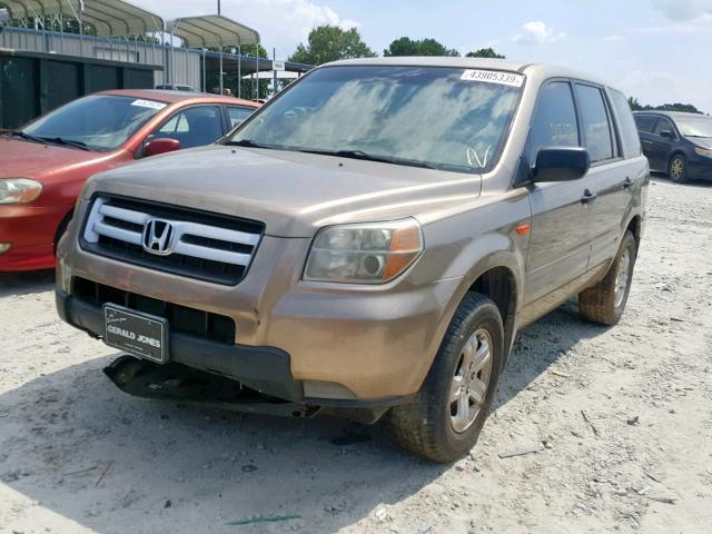 5FNYF28107B002076 - 2007 HONDA PILOT LX GOLD photo 2