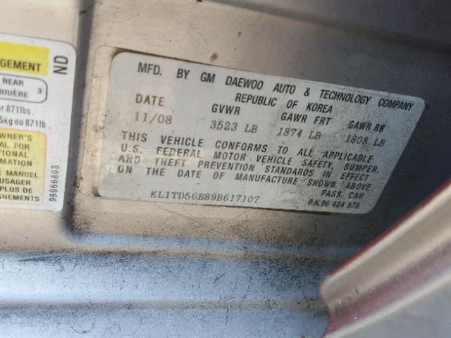 KL1TD56E89B617107 - 2009 CHEVROLET AVEO LS SILVER photo 10