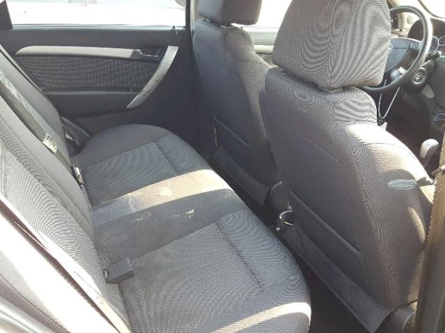 KL1TD56E89B617107 - 2009 CHEVROLET AVEO LS SILVER photo 6