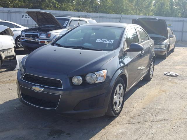 1G1JB5SH2D4220598 - 2013 CHEVROLET SONIC LS 灰色 照片 2