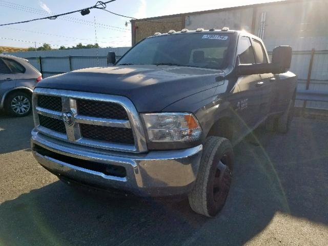 3C63RRGL2JG120393 - 2018 RAM 3500 ST GRAY photo 2