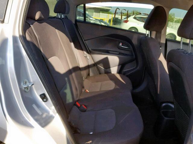 KNADM4A35G6667625 - 2016 KIA RIO LX SILVER photo 6