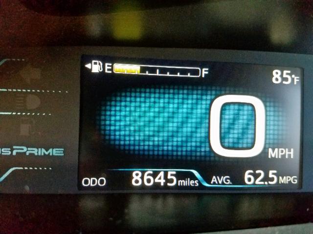 JTDKARFP4J3073418 - 2018 TOYOTA PRIUS PRIM 白色 照片 8