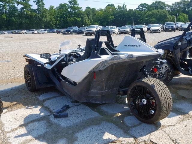57XAASFA0K8130319 - 2019 POLARIS SLINGSHOT WHITE photo 3