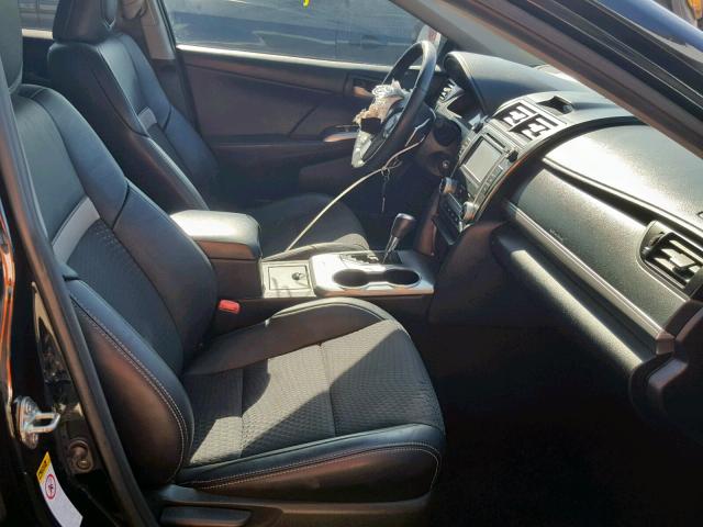 4T1BF1FK9EU333038 - 2014 TOYOTA CAMRY L 黑色 照片 5