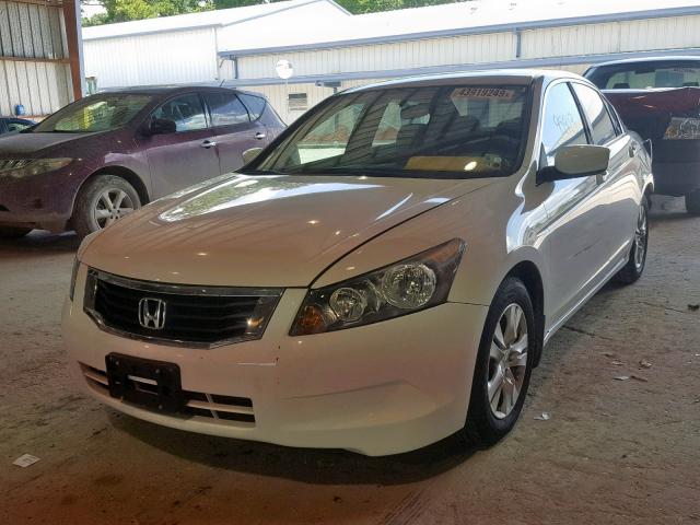 JHMCP26498C021419 - 2008 HONDA ACCORD LXP WHITE photo 2