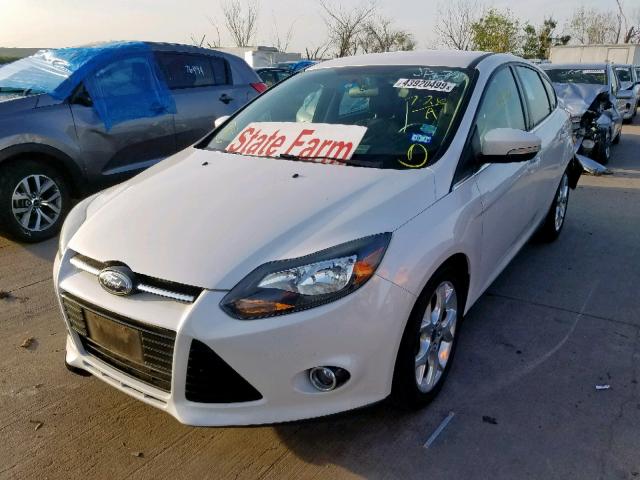 1FADP3N26EL117375 - 2014 FORD FOCUS TITA WHITE photo 2