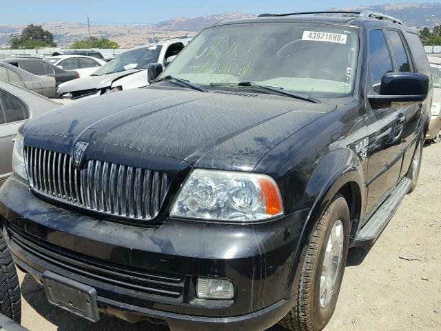 5LMFU28545LJ04385 - 2005 LINCOLN NAVIGATOR 黑色 照片 2