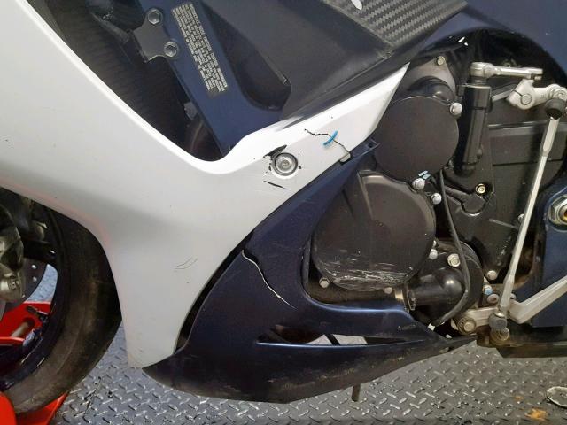 JS1GR7MA5B2101570 - 2011 SUZUKI GSX750 BLUE photo 12