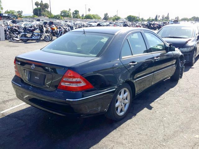 WDBRF61J72F228429 - 2002 MERCEDES-BENZ C 240 BLACK photo 4