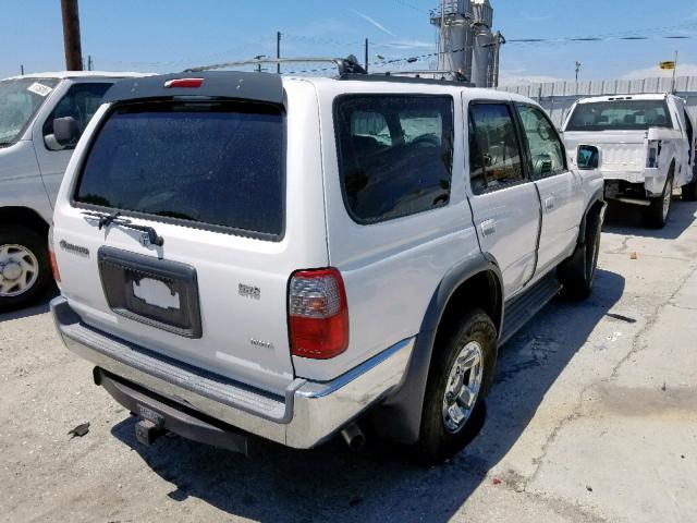 JT3GN86R2X0125519 - 1999 TOYOTA 4RUNNER SR WHITE photo 4