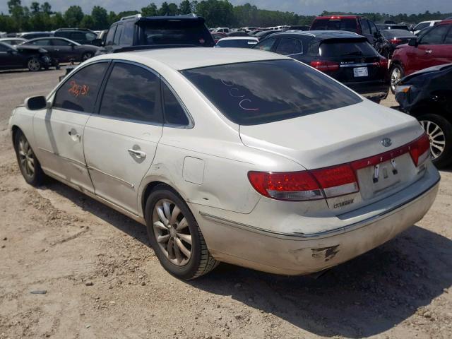 KMHFC46FX6A101338 - 2006 HYUNDAI AZERA SE WHITE photo 3