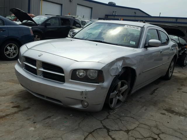 2B3CA3CVXAH250783 - 2010 DODGE CHARGER SX SILVER photo 2