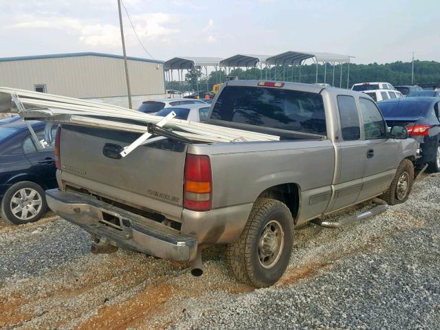 1GCHC29U82E228457 - 2002 CHEVROLET SILVERADO GOLD photo 4