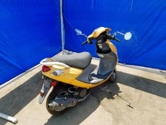 RFVPAP5AX91005323 - 2009 GENUINE SCOOTER CO. BUDDY 50 YELLOW photo 4