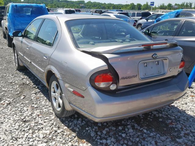 JN1CA31D61T632470 - 2001 NISSAN MAXIMA GXE SILVER photo 3