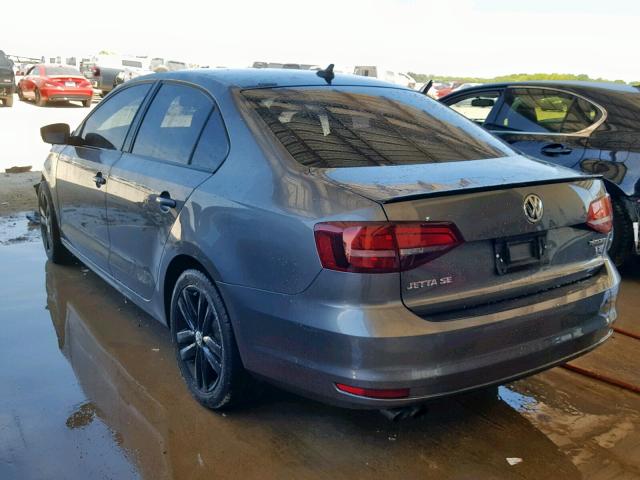 3VWD17AJ9JM219291 - 2018 VOLKSWAGEN JETTA SPOR SILVER photo 3