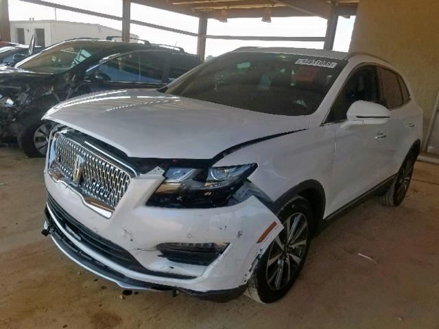 5LMCJ3C9XKUL08173 - 2019 LINCOLN MKC RESERV WHITE photo 2