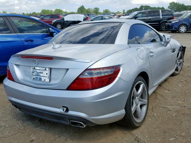 WDDPK4HA8DF059254 - 2013 MERCEDES-BENZ SLK 250 SILVER photo 4