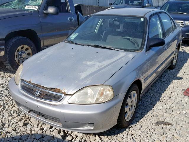 2HGEJ6610XH575132 - 1999 HONDA CIVIC BASE SILVER photo 2